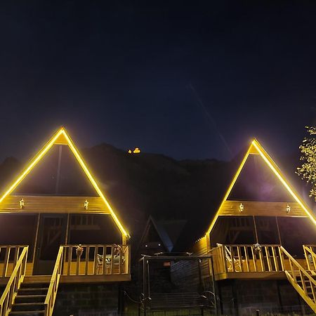 Pine Chalet Kazbegi Exterior photo