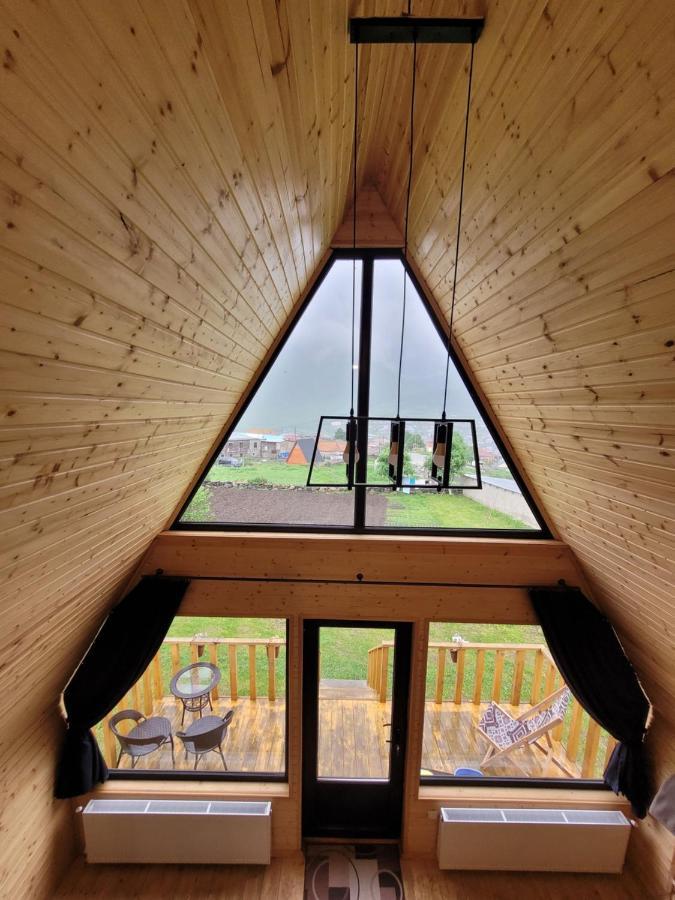 Pine Chalet Kazbegi Exterior photo